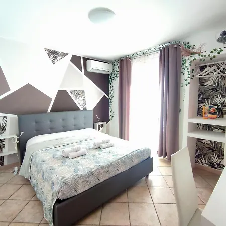 Isolotto 招待所 伊索拉戴里费米尼